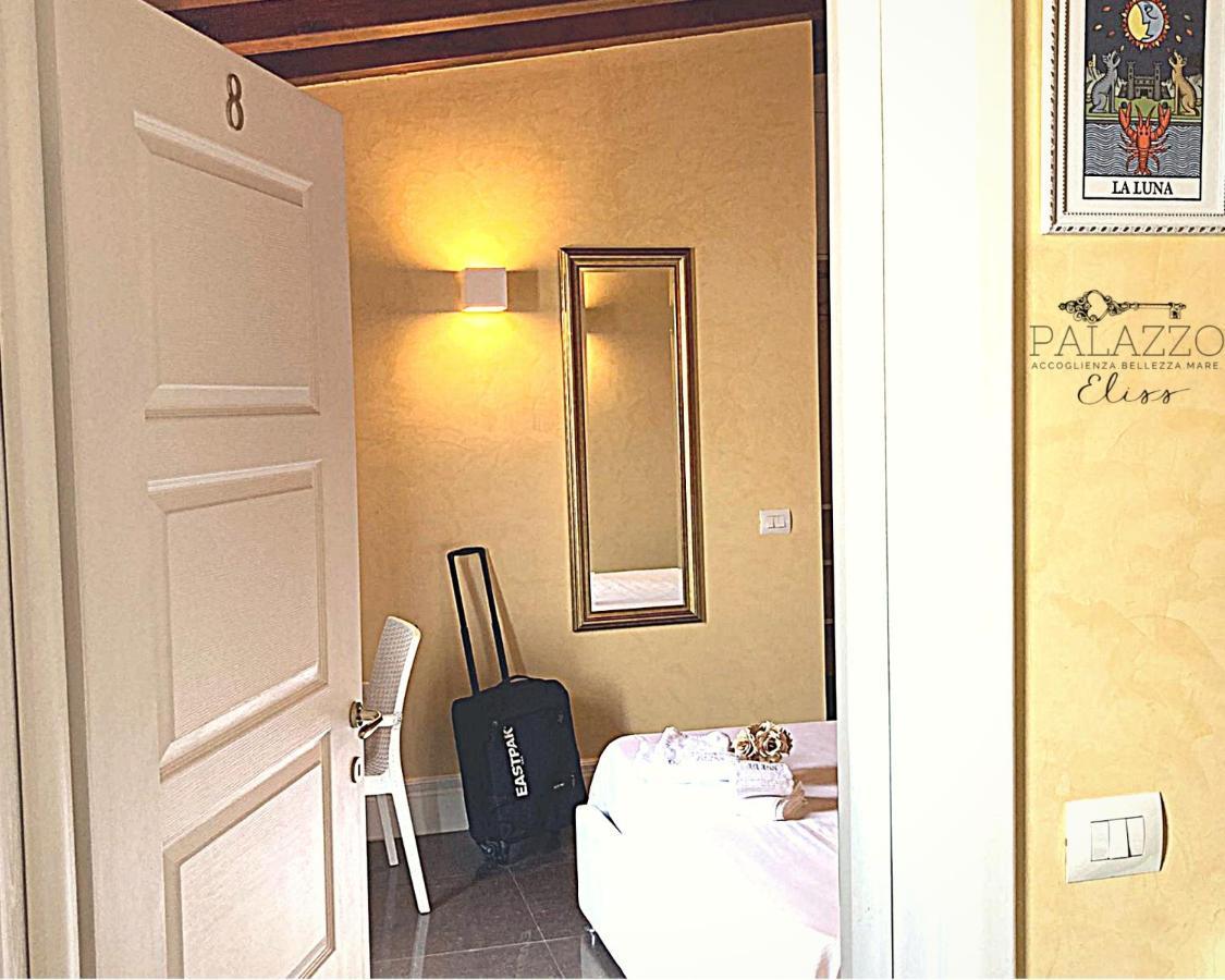 B&B Palazzo Eliss Di Bartocci Srl Margherita Di Savoia Exterior foto