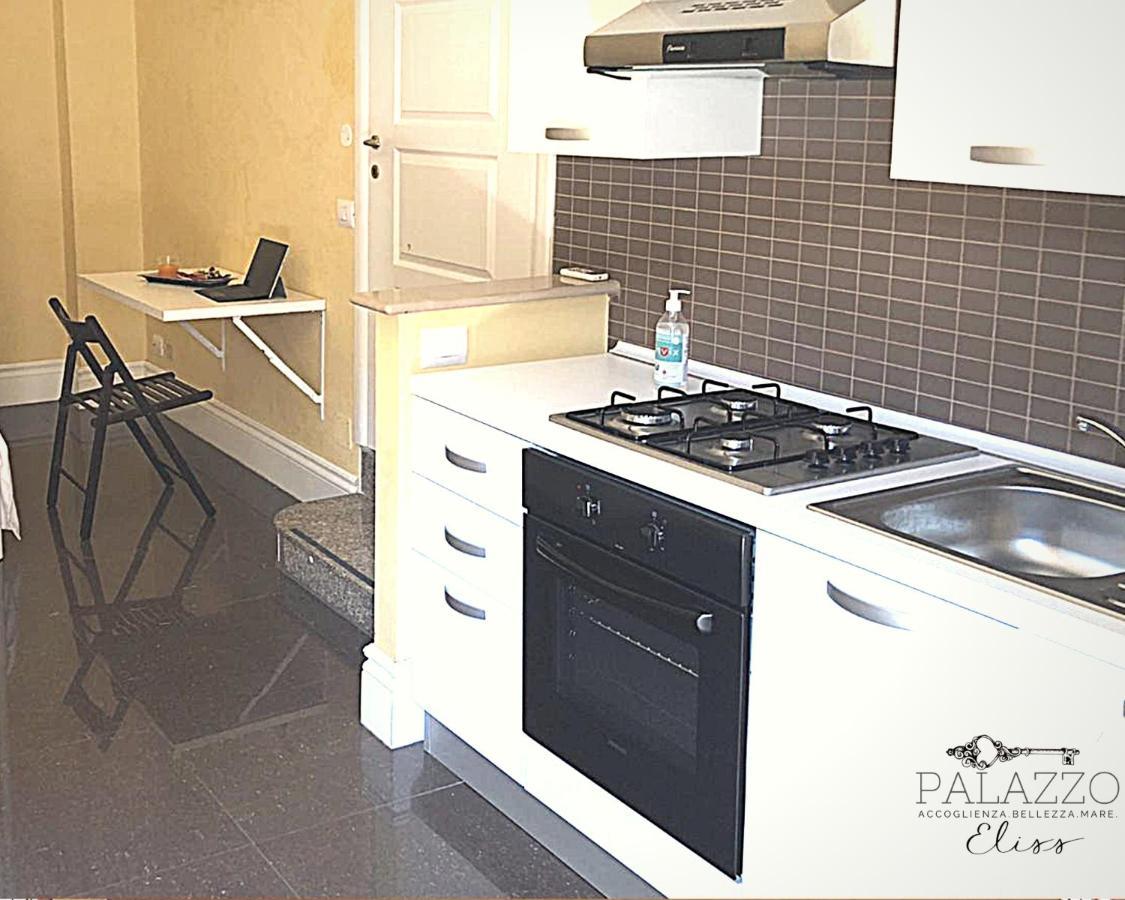 B&B Palazzo Eliss Di Bartocci Srl Margherita Di Savoia Exterior foto